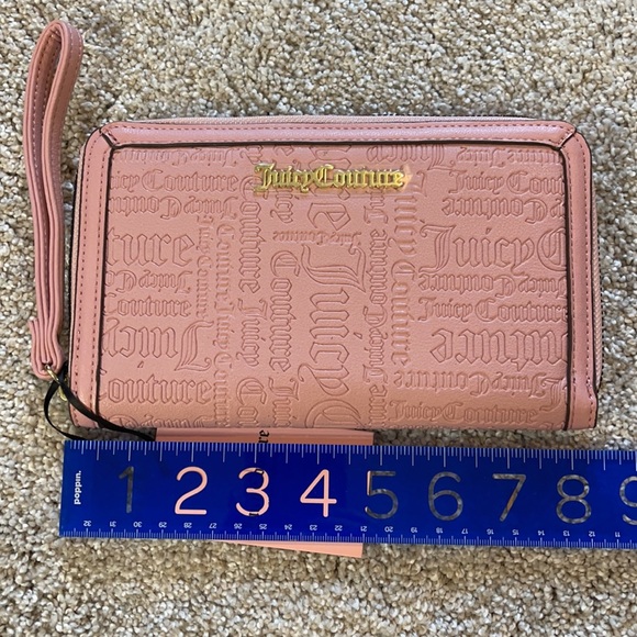 NWT Juicy Couture Pink Wristlet - Picture 3 of 7